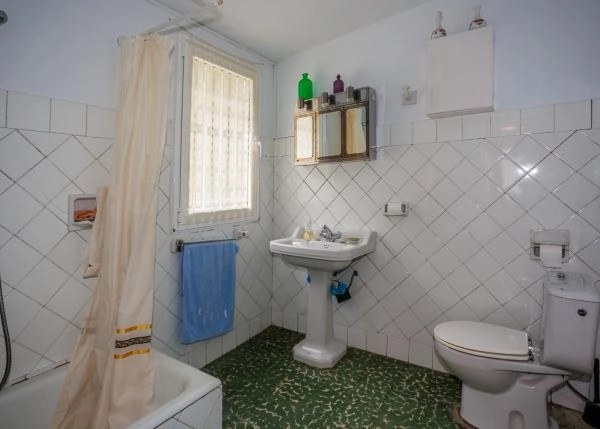 Galicia, Lugo, Pontenova, country house, bathroom