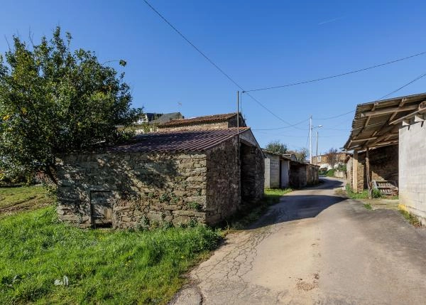 Galicia, La Coruña, Abegondo, granja, entrada 1