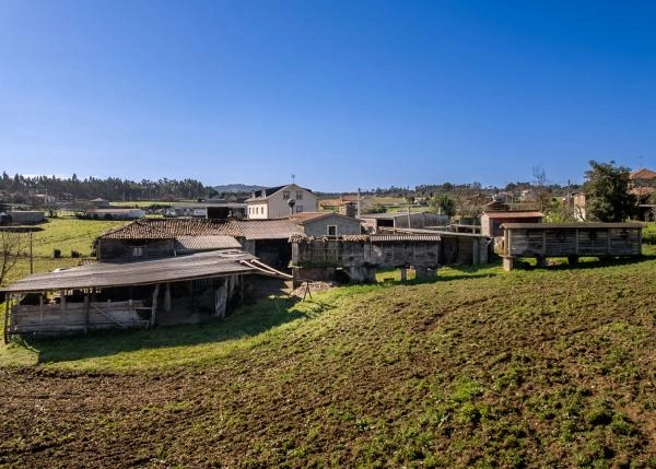Galicia, La Coruña, Abegondo, granja, vista area 2