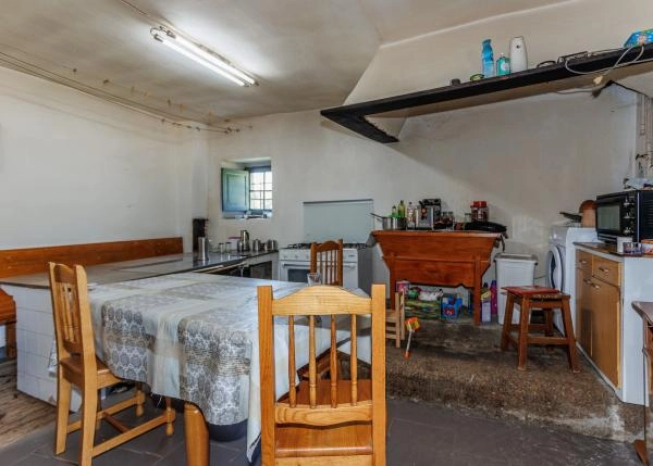 Galicia, Lugo, Outeiro de Rei, cocina 1