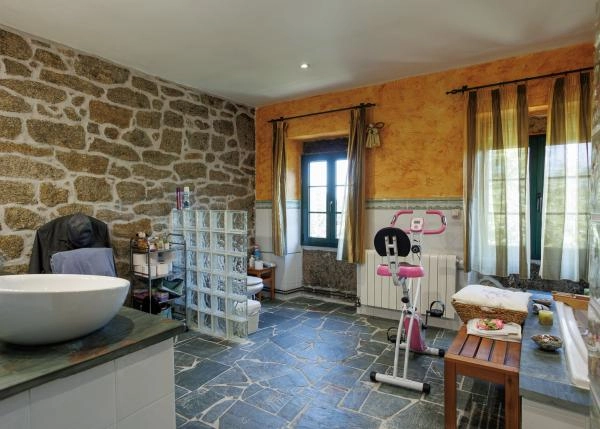 Galicia, Lugo, Guitiriz, baño 3