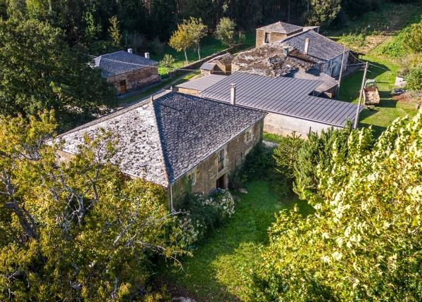 Galicia, Lugo, Castro de Rei, casa de campo vista area 5