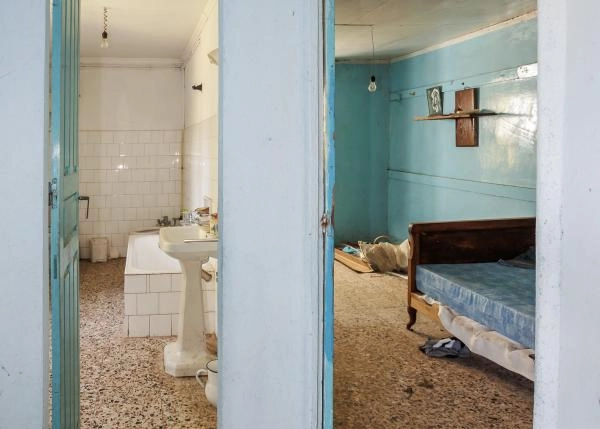 Galicia, Lugo, Castro de Rei, casa de campo, repartidor