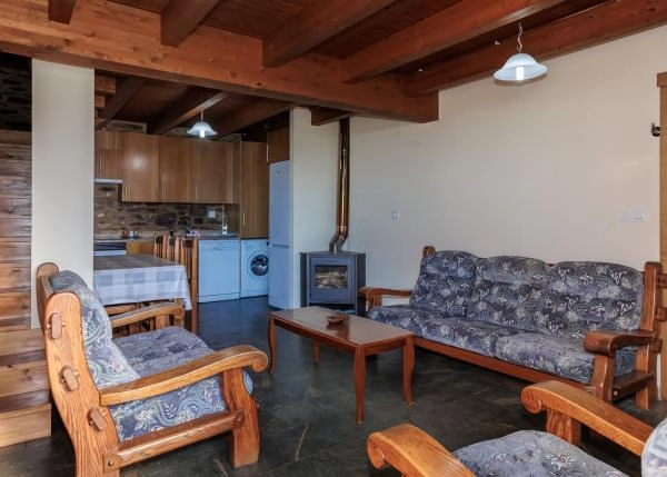 Galicia, Lugo, Pobra de Brollon, Pueblo, salon 2