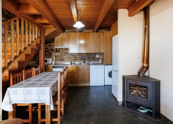 Galicia, Lugo, Pobra de Brollon, Pueblo, salon 1