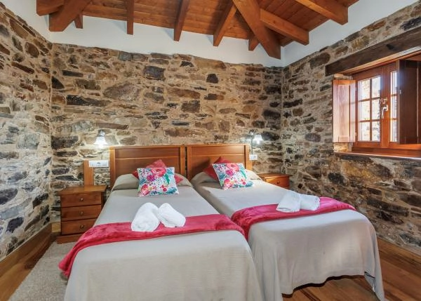  Galicia, Lugo, Pobra de Brollon ,Pueblo, habitacion 6