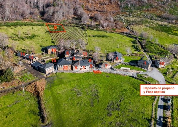 Galicia, Lugo, Pobra de Brollon, Pueblo, vista area 2