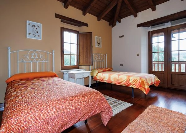 Galicia. Coruña, Mañon, casa de campo, habitacion 2