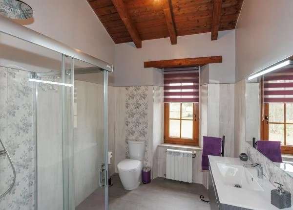 Galicia. Coruña, Mañon, casa de campo, baño 2