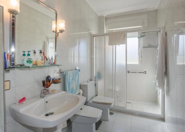 Galicia, Orense, casa rural, Castro Caldelas, baño 1