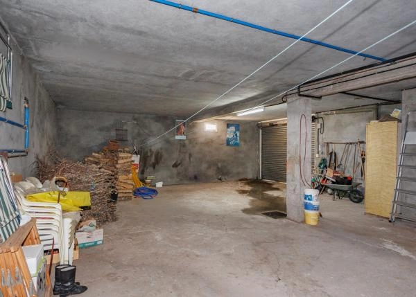 Galicia, Orense, casa rural, Castro Caldelas, garaje