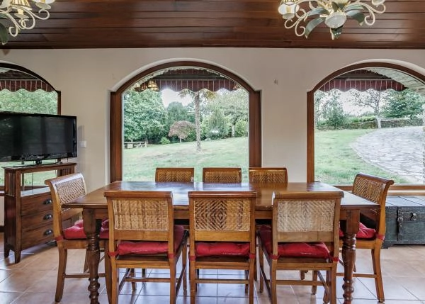 Galicia. Lugo, house with pool, comedor 2