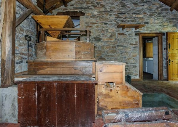  Galicia, Lugo; Begonte, mill