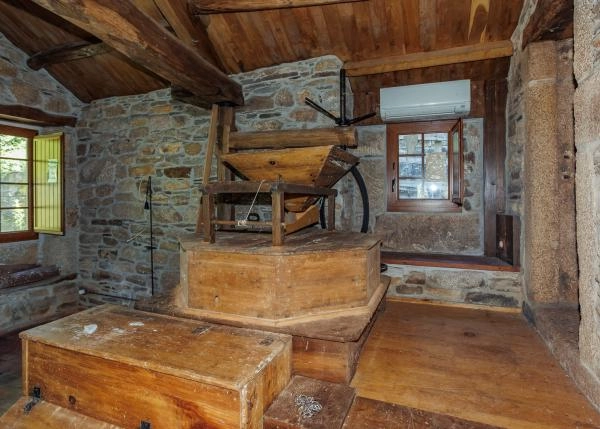 Galicia, Lugo; Begonte, mill complex