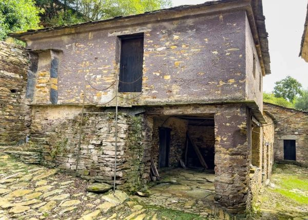 Asturias, Vegadeo, casa auxiliar