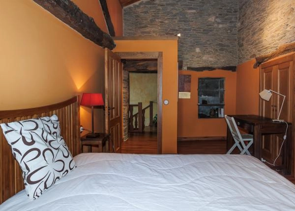 Galicia, Lugo, Cospeito, amariila habitacion 3