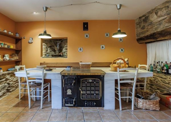 Galicia, Lugo, Cospeito, cocina, comedor