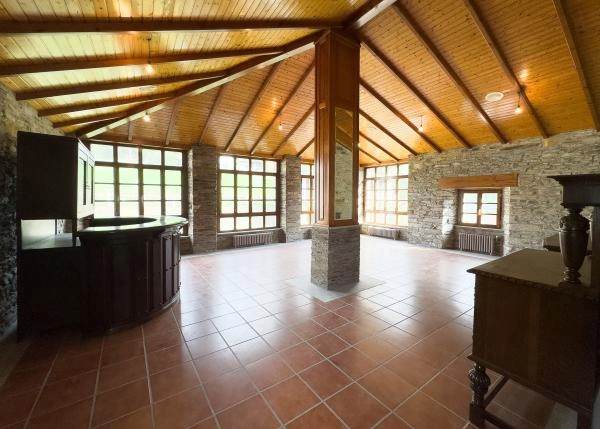 2107-Galicia, Lugo, Pontenova, recepcion 1