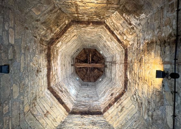 2107-Galicia, Lugo, Pontenova, chimenea 1