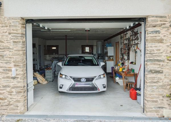 Galicia, Lugo, Cospeito, garaje