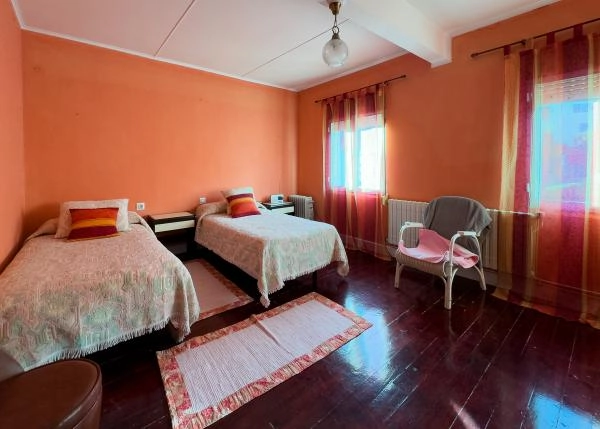 Galicia, Lugo, a Pontenova,  habitacion 8