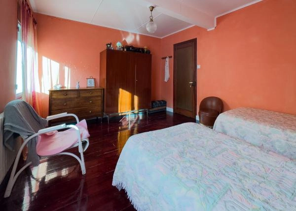 Galicia, Lugo, a Pontenova, habitacion 5