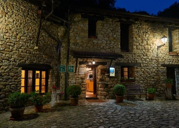 Asturias, Alles, La Tahona vista exterior 8