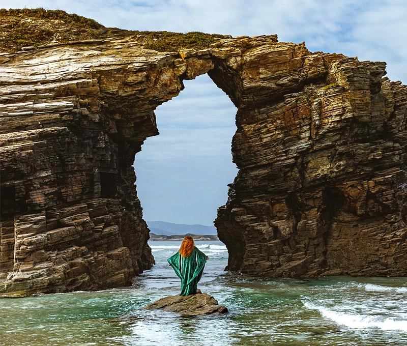 Galician_Country_Homes_portal_rosy_galicia_beach_cathedral_door